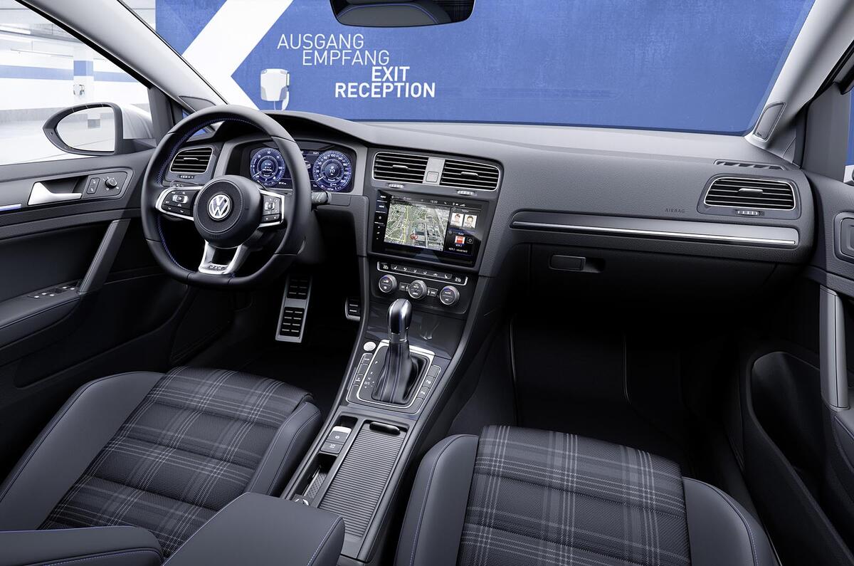 2017 Volkswagen Golf facelift revealed