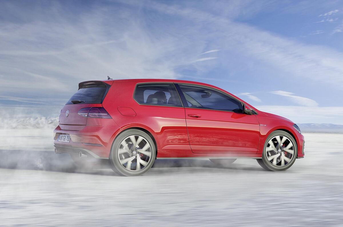 2017 Volkswagen Golf facelift revealed