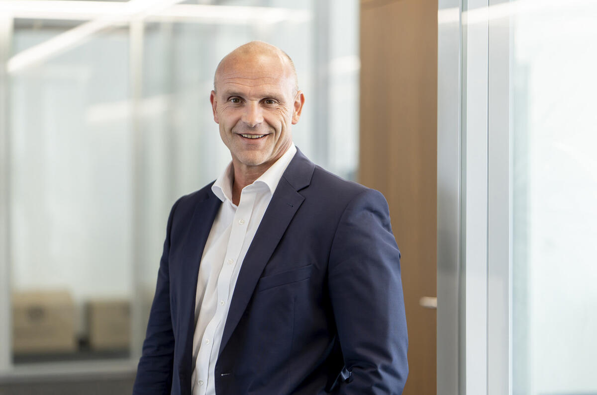 Thomas Ulbrich Thomas Ulbrich