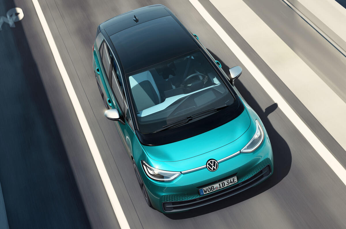 2020 Volkswagen ID 3 reveal - driving roof