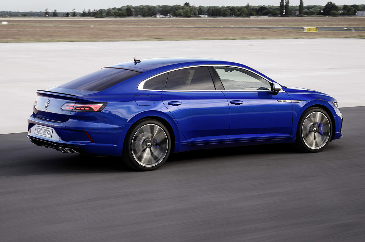 2020 Volkswagen Arteon R - rear 2020 Volkswagen Arteon R - rear