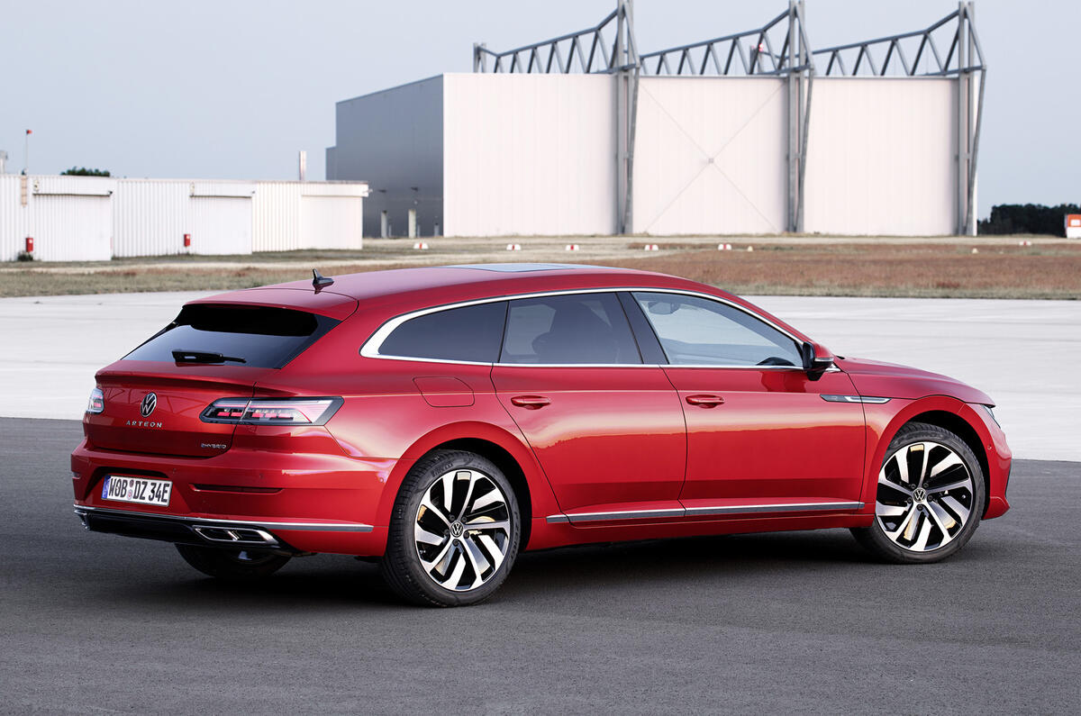 2020 Volkswagen Arteon Shooting Brake - rear 2020 Volkswagen Arteon Shooting Brake - rear