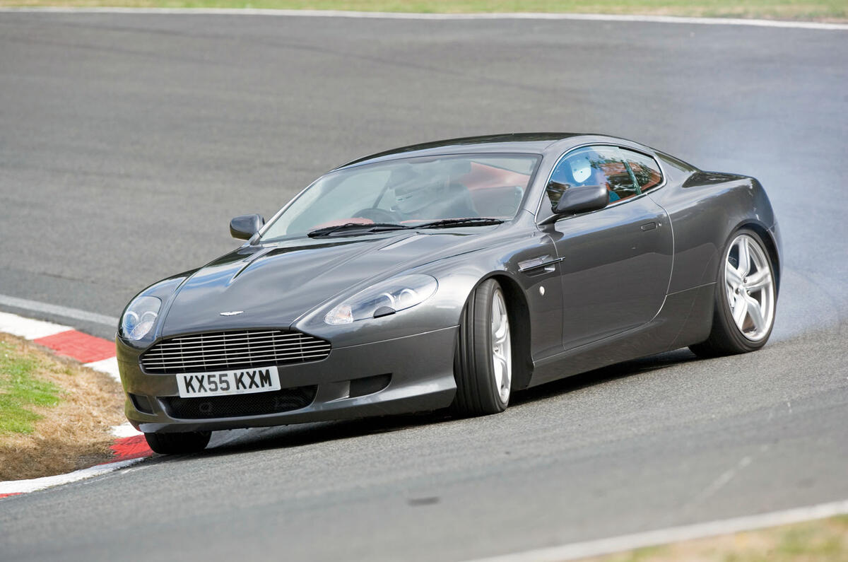 Aston Martin DB9
