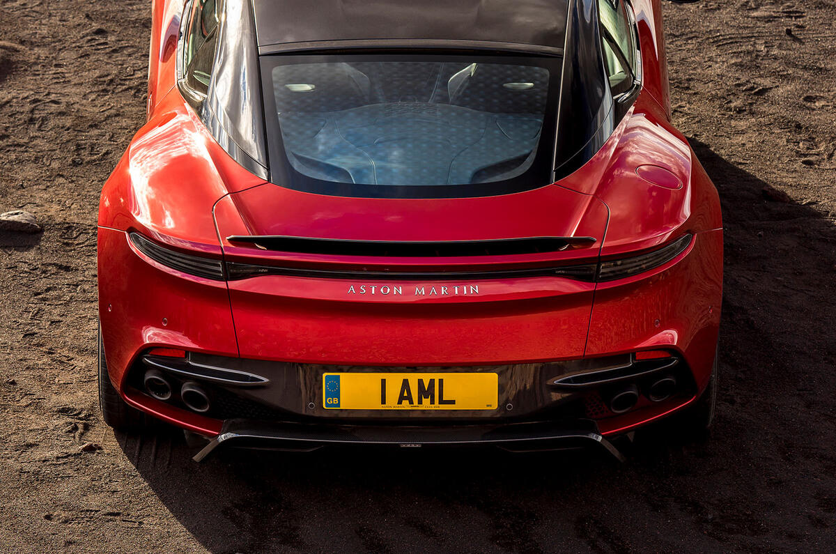 Aston Martin DBS Superleggera