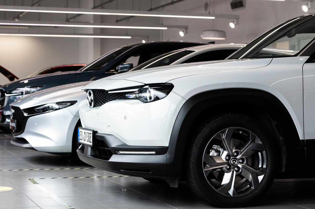 dealerships 735 dealerships 735