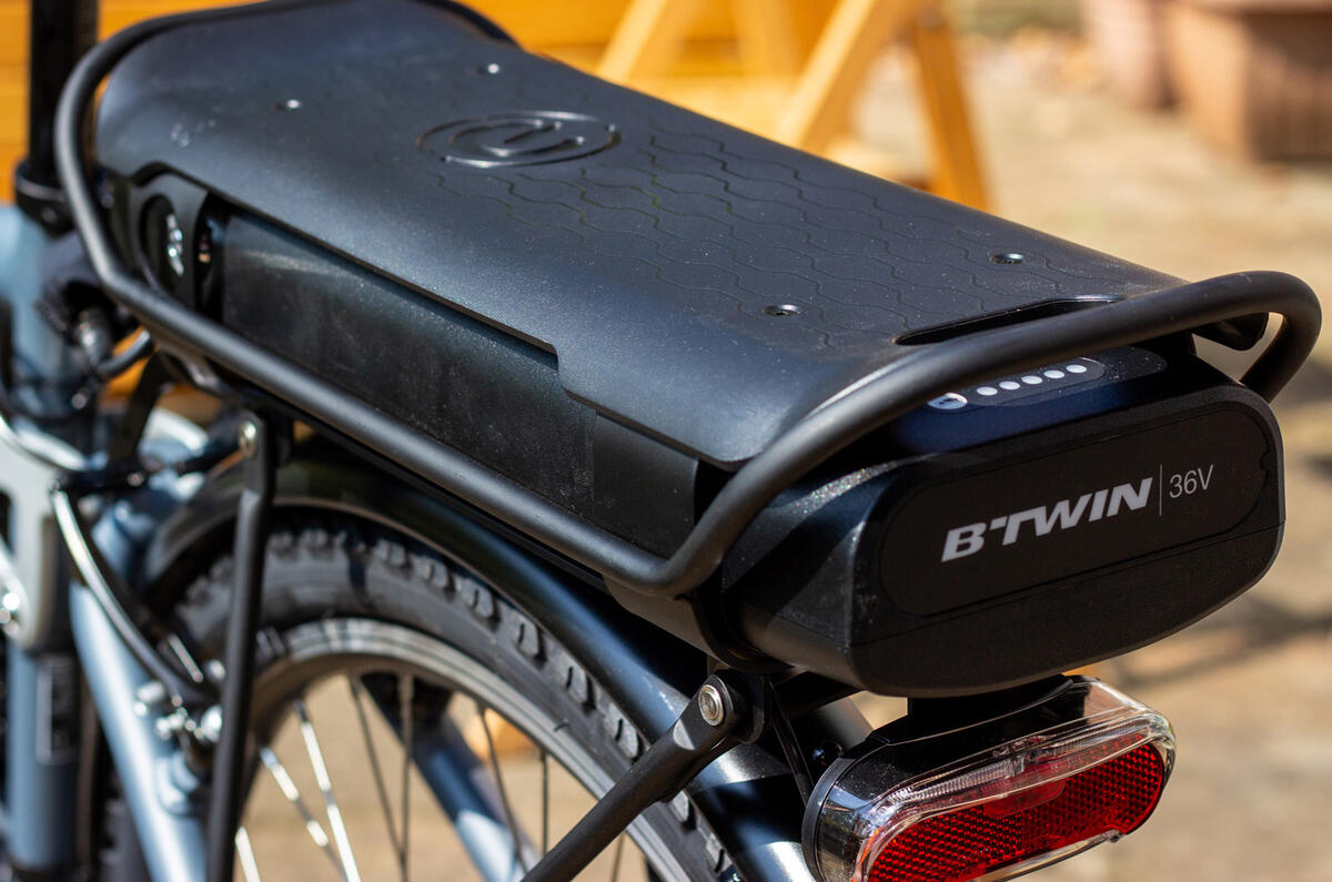 Battery pack takes 6.5 hours to fully charge from empty - with energy deployable at the press of a button Battery pack takes 6.5 hours to fully charge from empty - with energy deployable at the press of a button