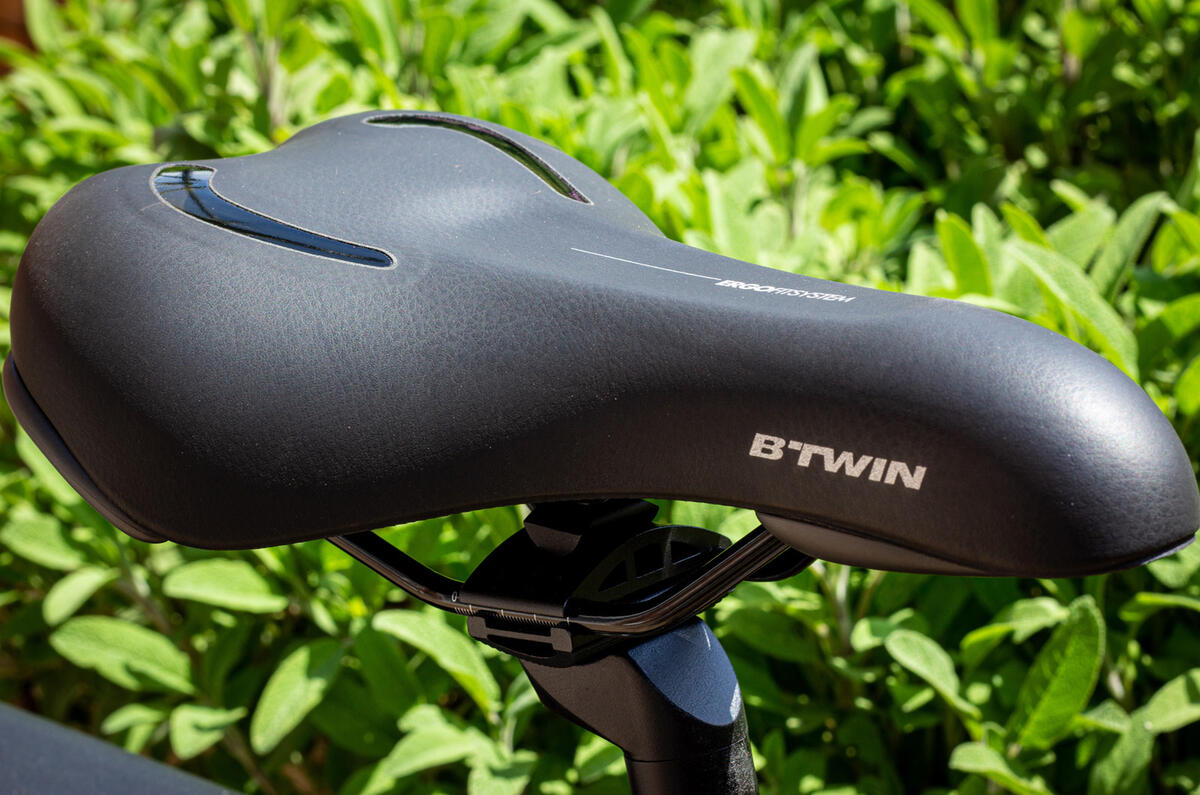 Riverside Original 920 E Electric Hybrid's saddle befits its likely use as an all-rounder Riverside Original 920 E Electric Hybrid's saddle befits its likely use as an all-rounder