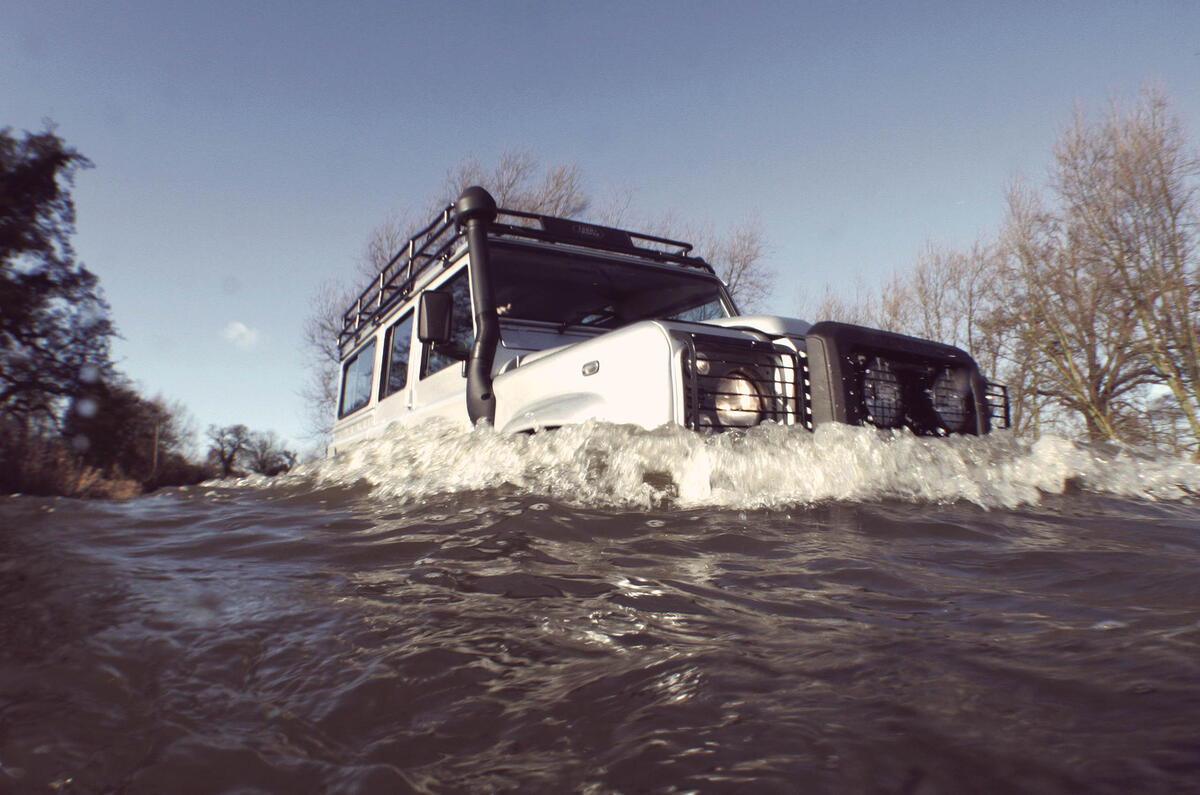 Land Rover Defender