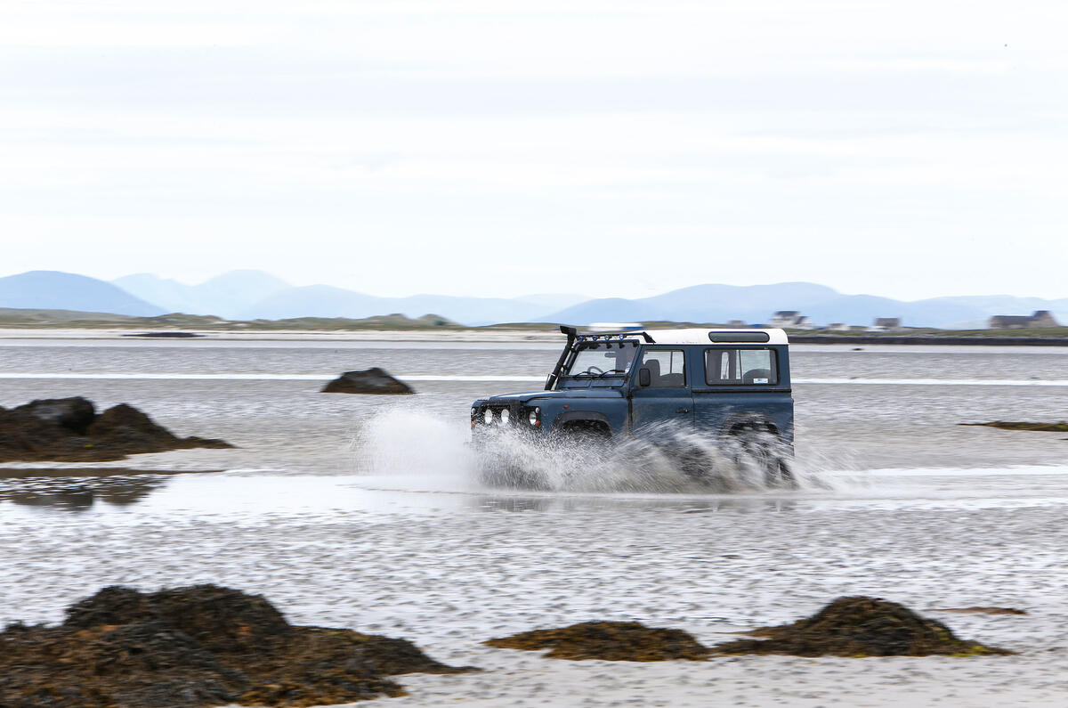Land Rover Defender