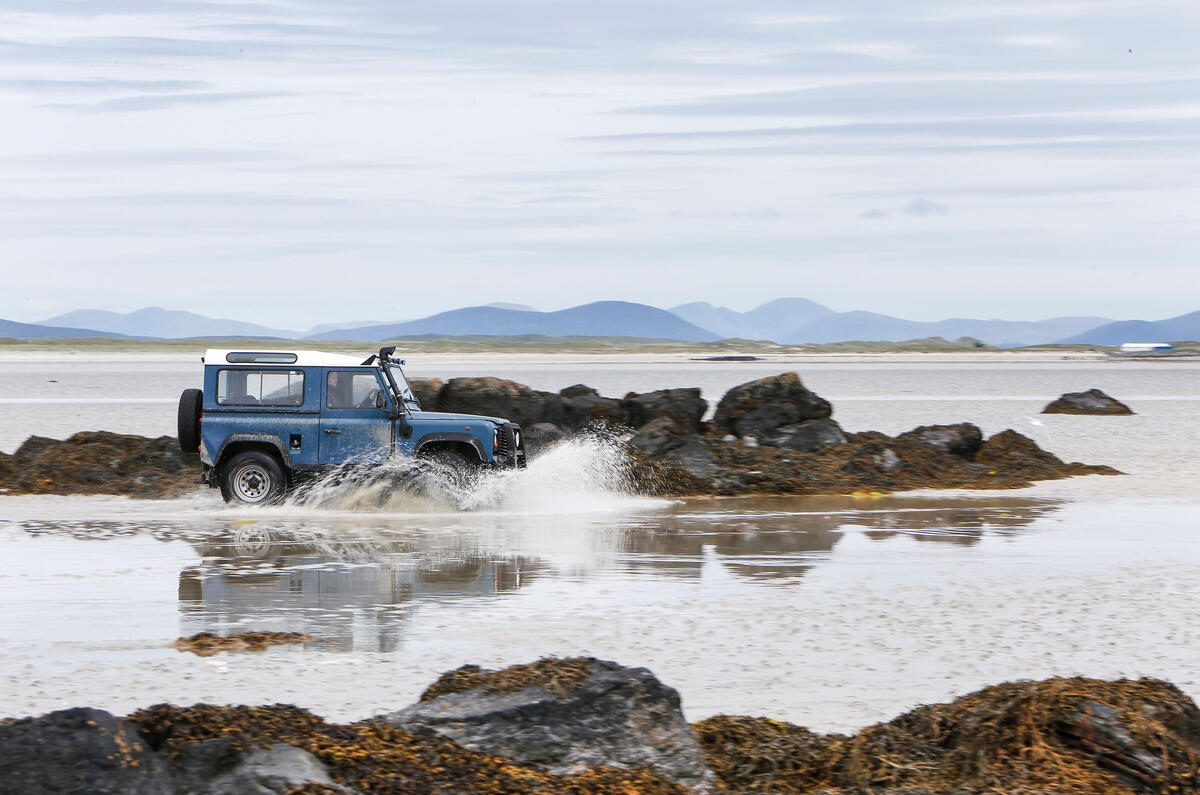 Land Rover Defender