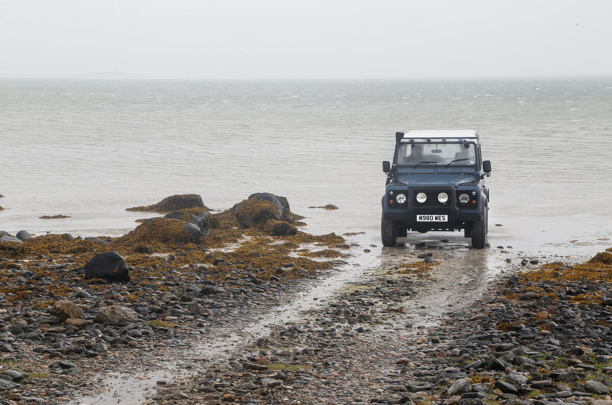 Land Rover Defender