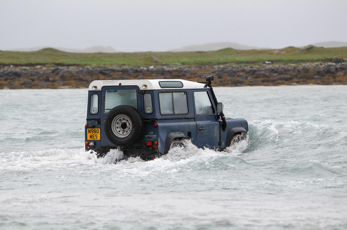 Land Rover Defender