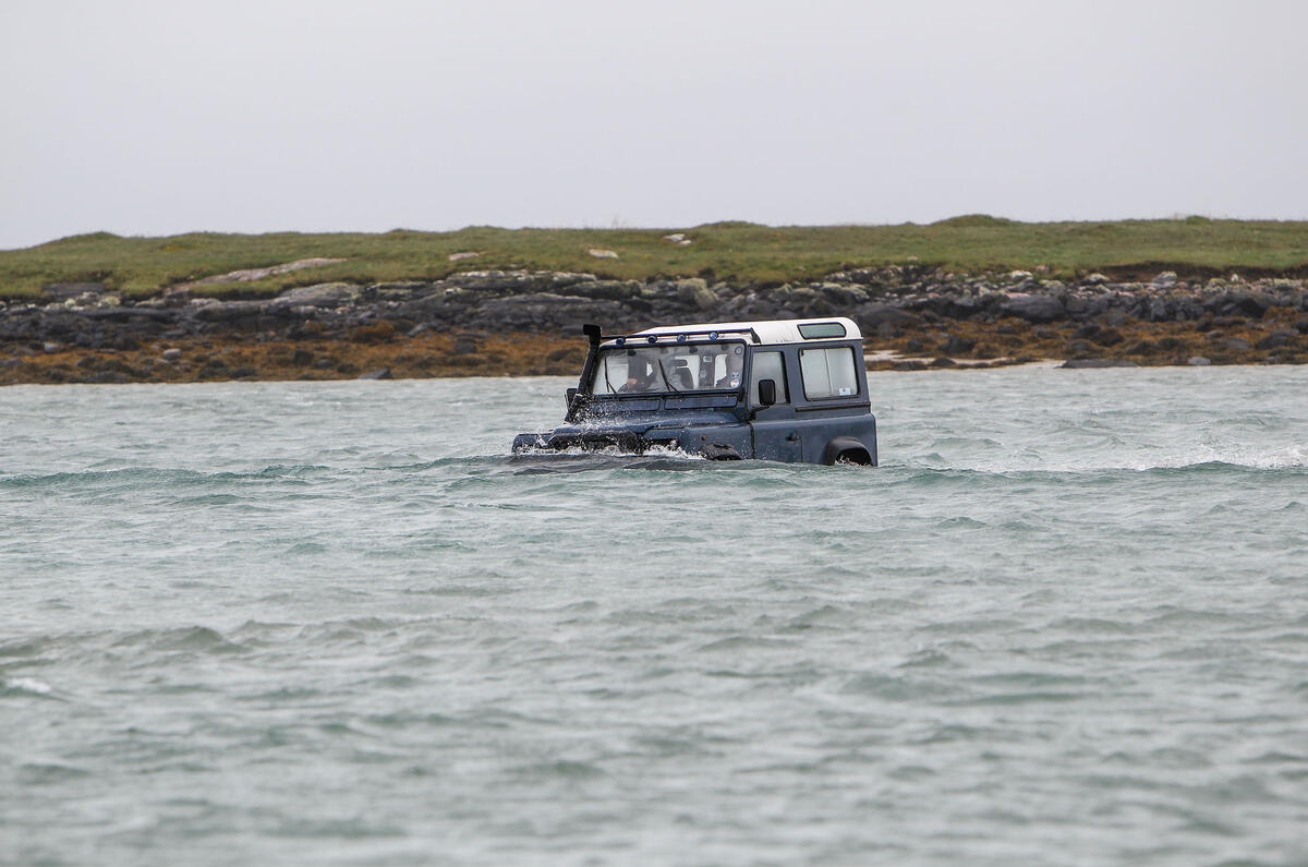 Land Rover Defender