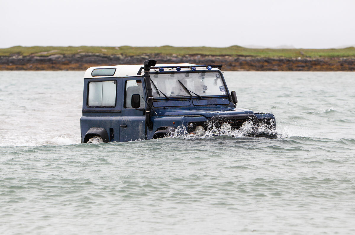 Land Rover Defender