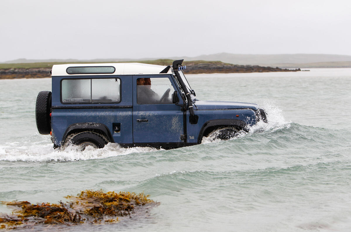 Land Rover Defender
