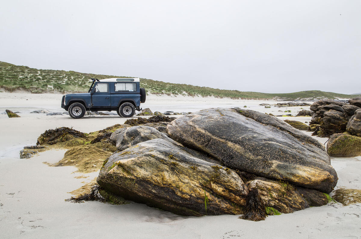 Land Rover Defender