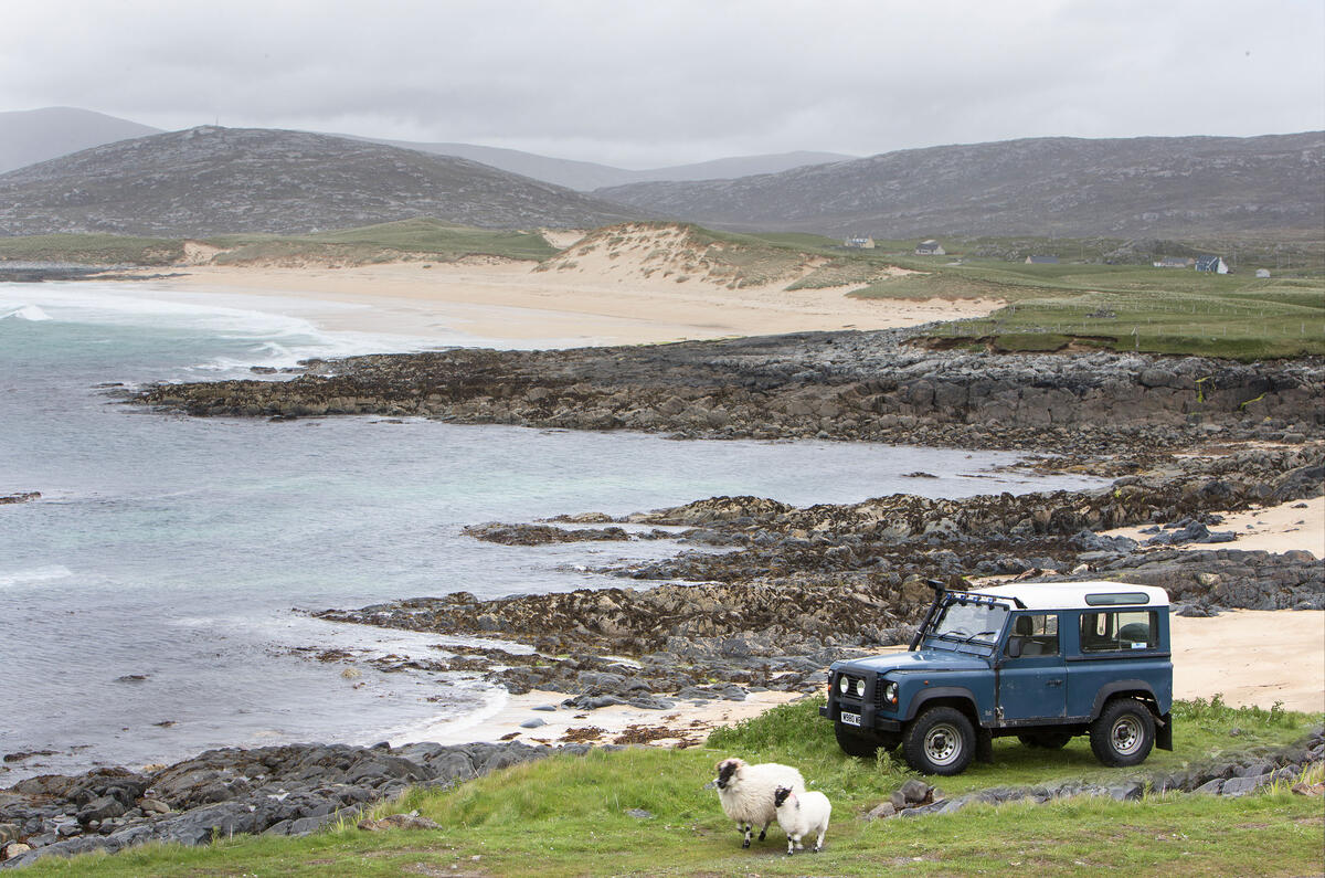 Land Rover Defender