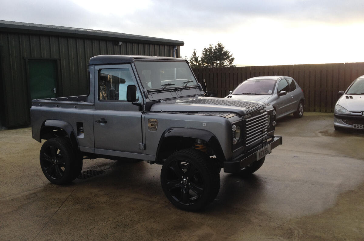 Land Rover Defender