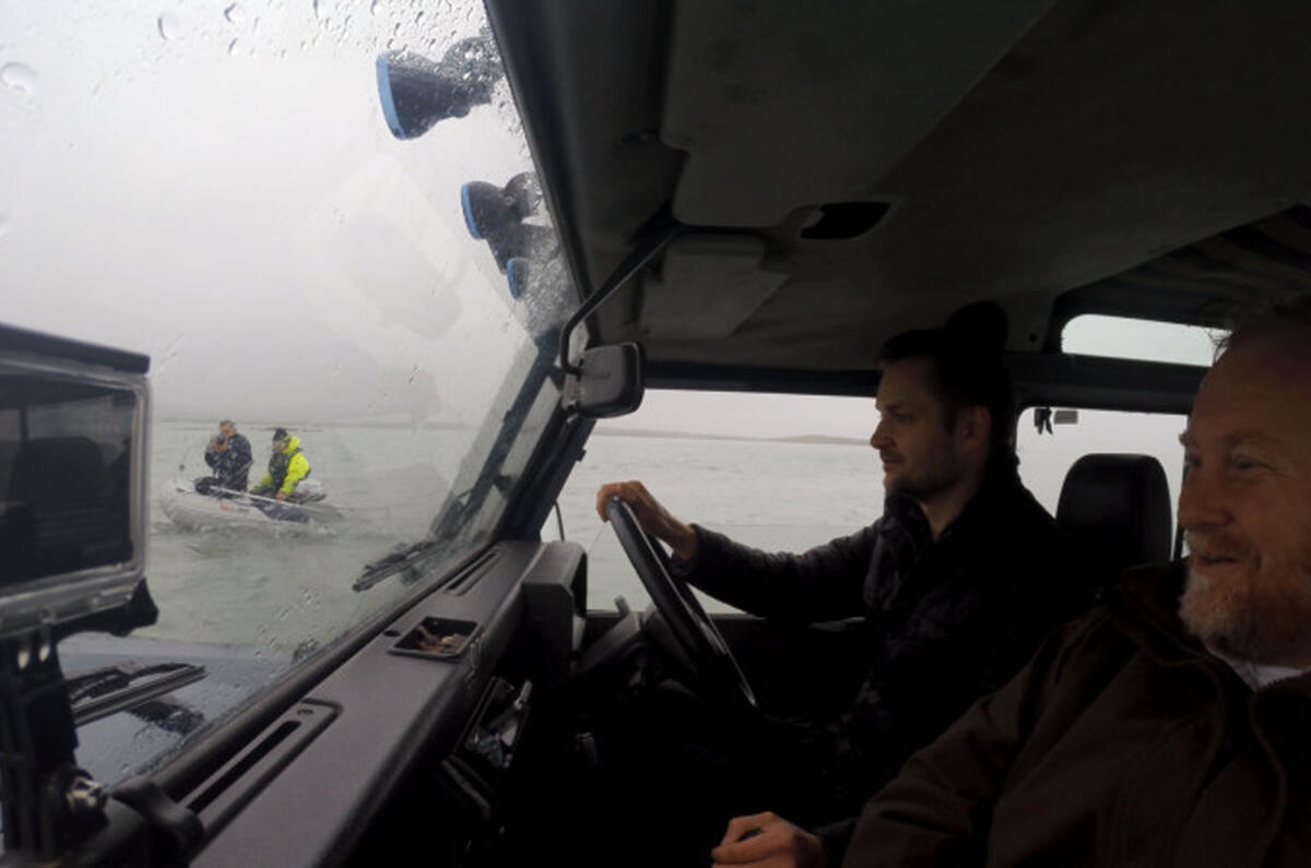 Land Rover Defender
