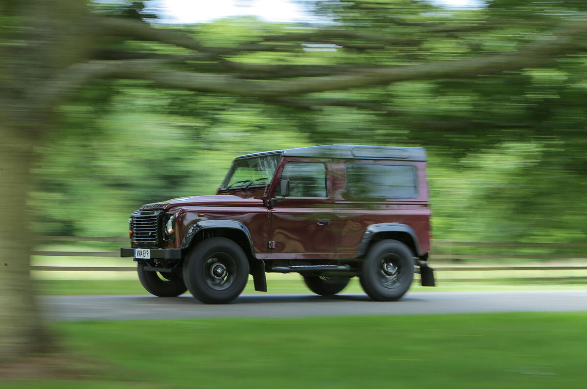 Land Rover Defender