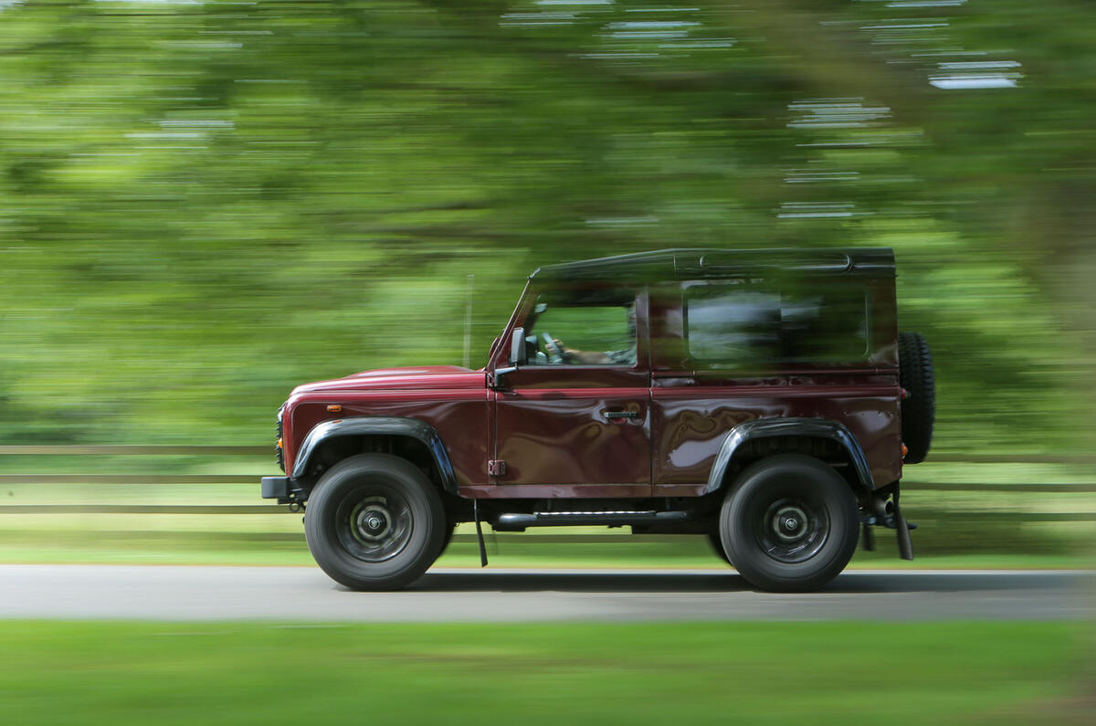 Land Rover Defender