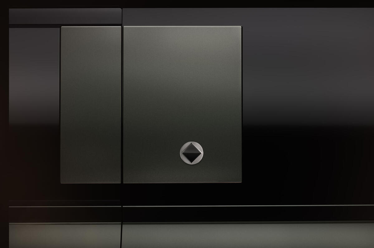 Defender Octa teaser pannier