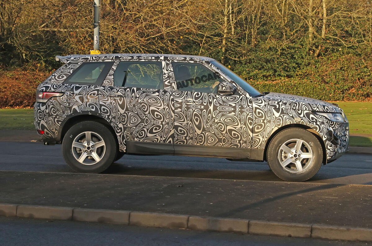 First 2019 Land Rover Defender test mule spotted in Britain
