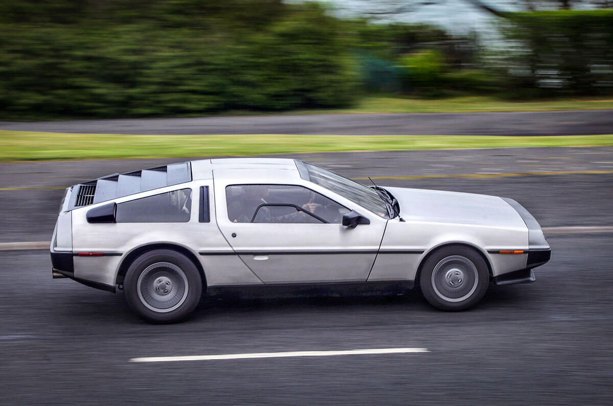 DeLorean DMC-12 DeLorean DMC-12