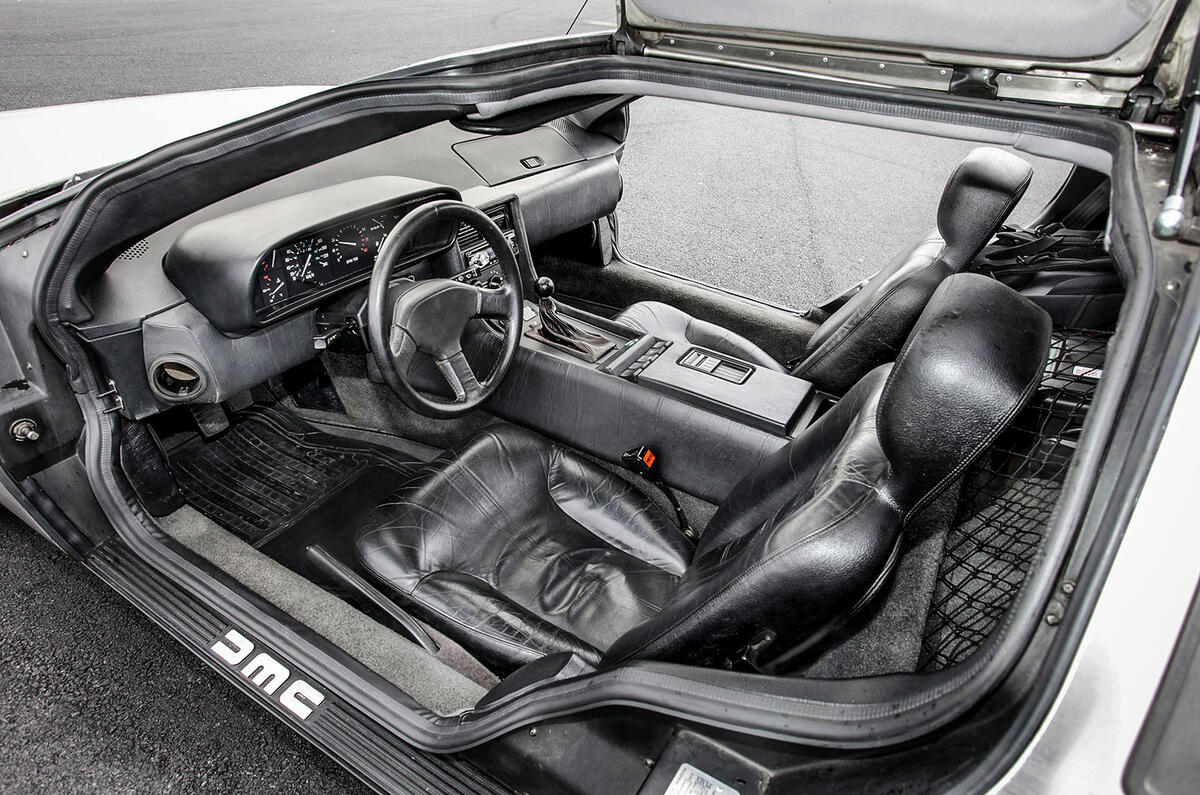 DeLorean DMC-12 DeLorean DMC-12