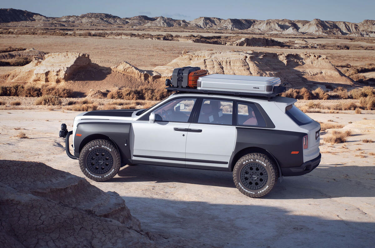 delta4x4 Rolls Royce Cullinan desert black camera Force Wheel delta4x4 Rolls Royce Cullinan desert black camera Force Wheel