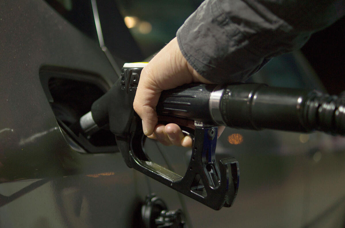Diesel fuel nozzle