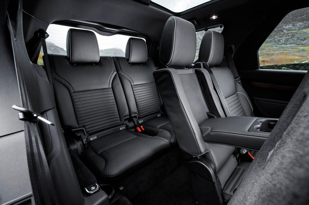 Best 3rd Row Suv 2017 >> Land Rover Discovery 2.0 SD4 HSE 2017 review Autocar Best 3rd Row Suv 2017 >> Land Rover Discovery 2.0 SD4 HSE 2017 review Autocar