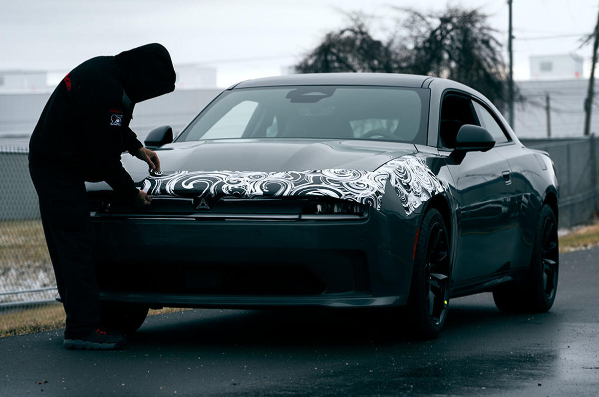 Dodge Charger Daytona SRT front three quarter camo Dodge Charger Daytona SRT front three quarter camo