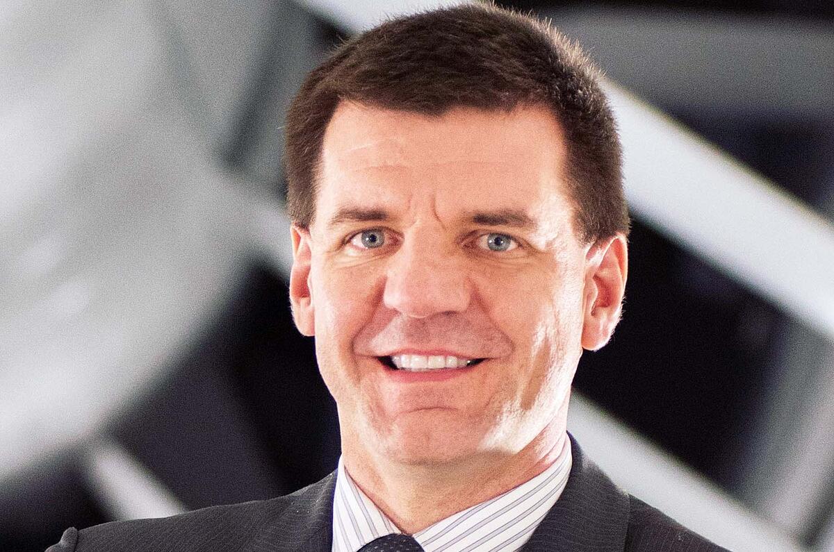 Dr Jochen Schroder