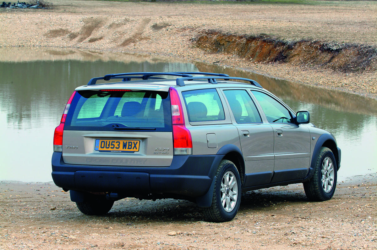 Volvo XC70 - static rear
