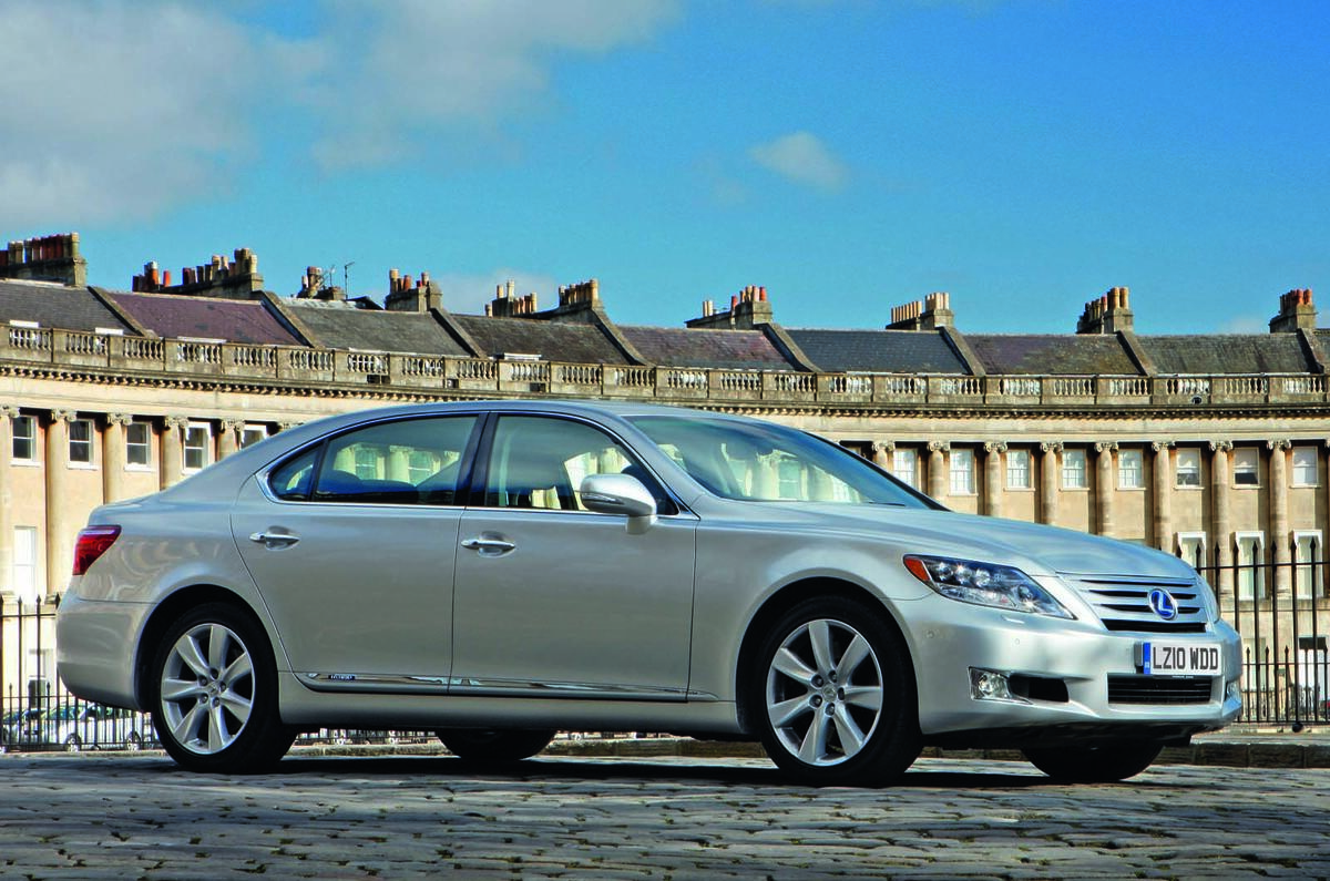 Lexus LS600h