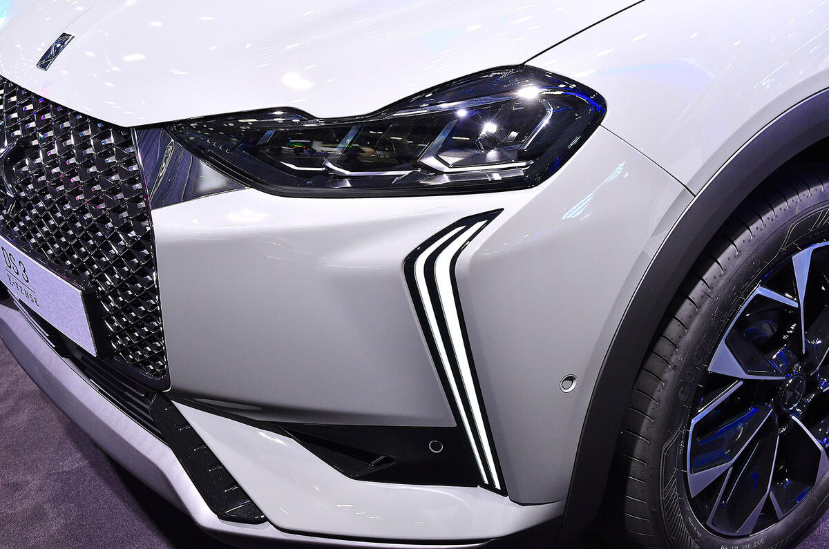 ds 3 facelift paris motor show 03 front detail ds 3 facelift paris motor show 03 front detail
