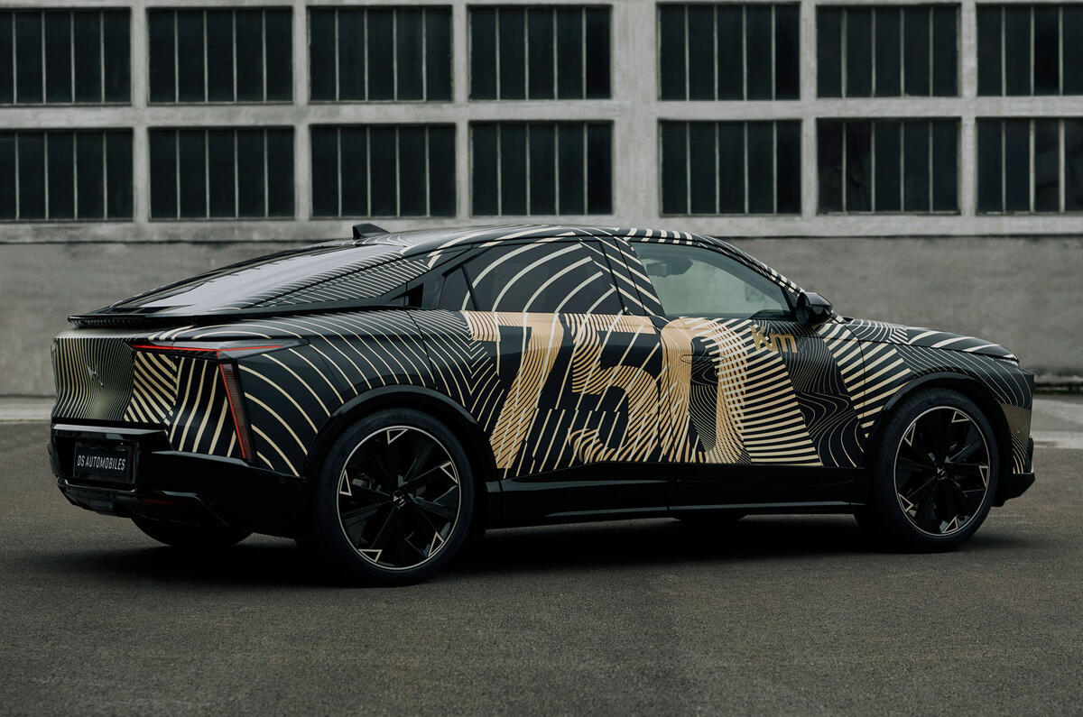 DS 8 camo rear quarter static DS 8 camo rear quarter static
