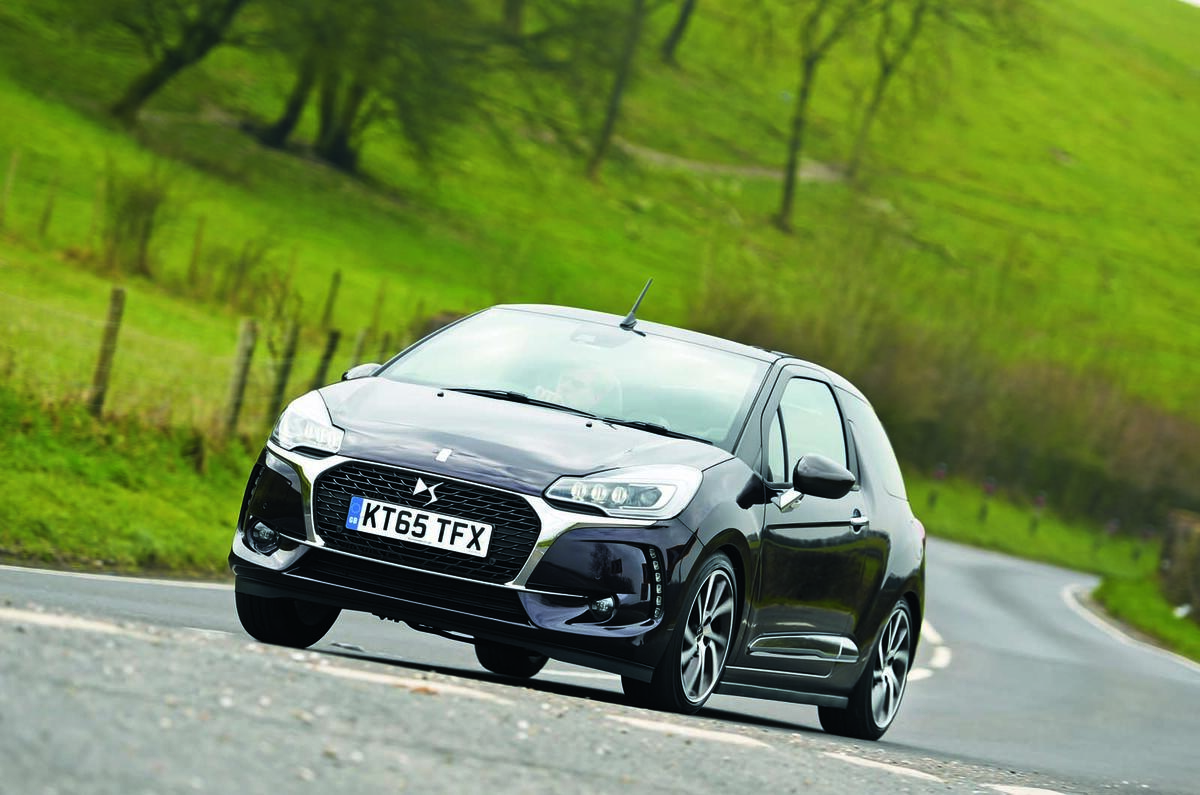 DS 3 cornering - front