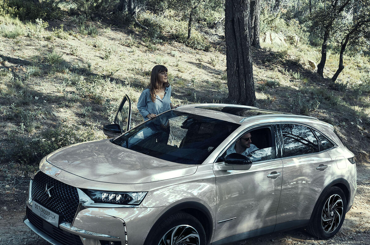 DS 7 Crossback E-Tense revealed as Volvo XC60 T8 rival