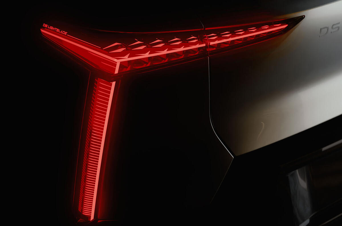DS No 8   rear lights DS No 8   rear lights