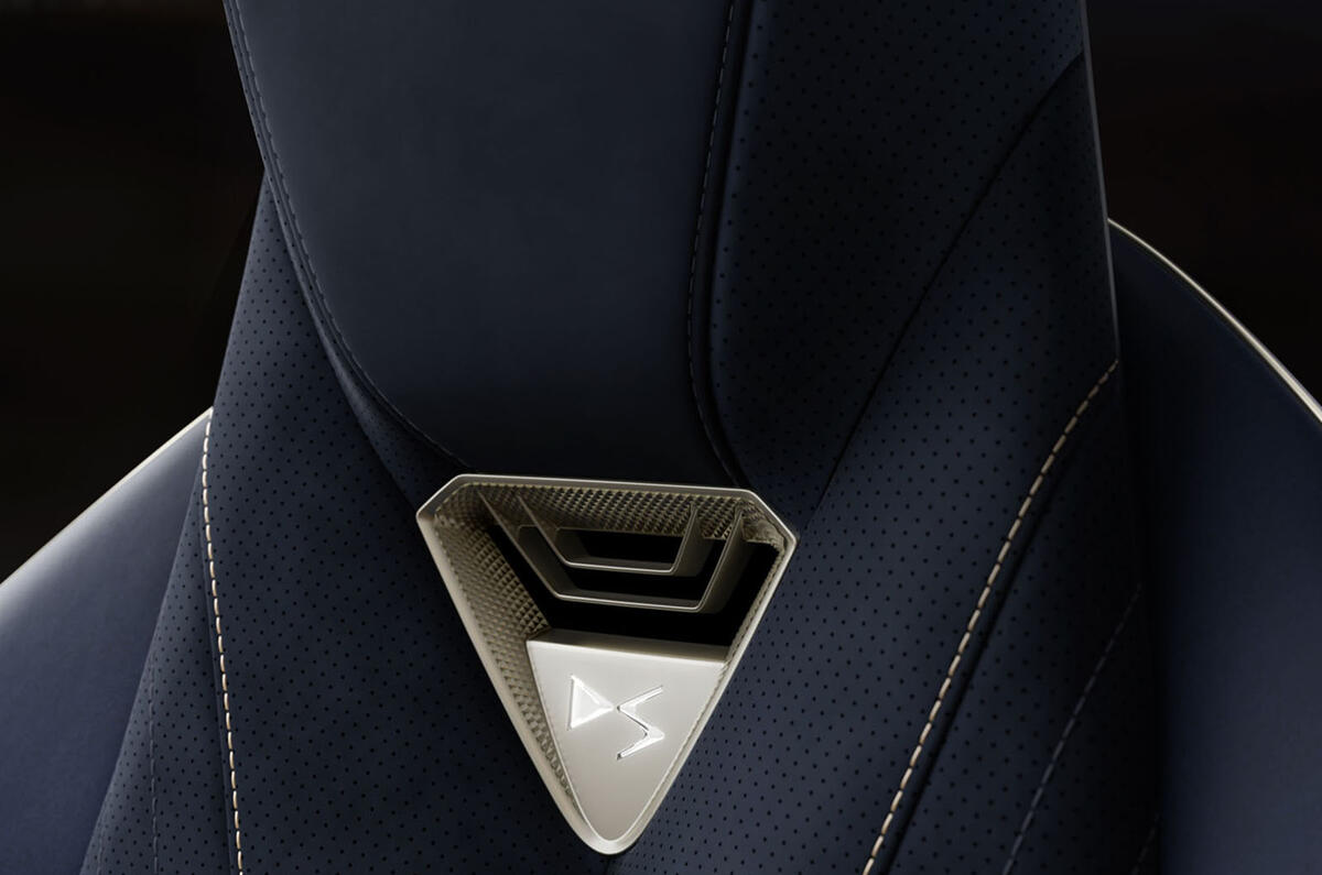 DS No 8   seatback detail DS No 8   seatback detail
