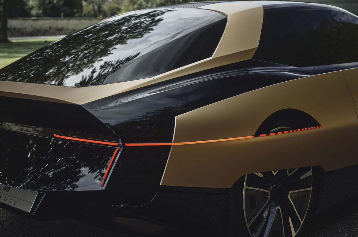 DS SM Tribute   side lights DS SM Tribute   side lights