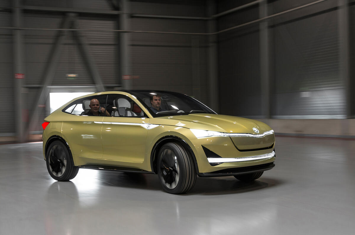 e visio drive skoda vision e concept review autocar e visio drive skoda vision e concept review autocar