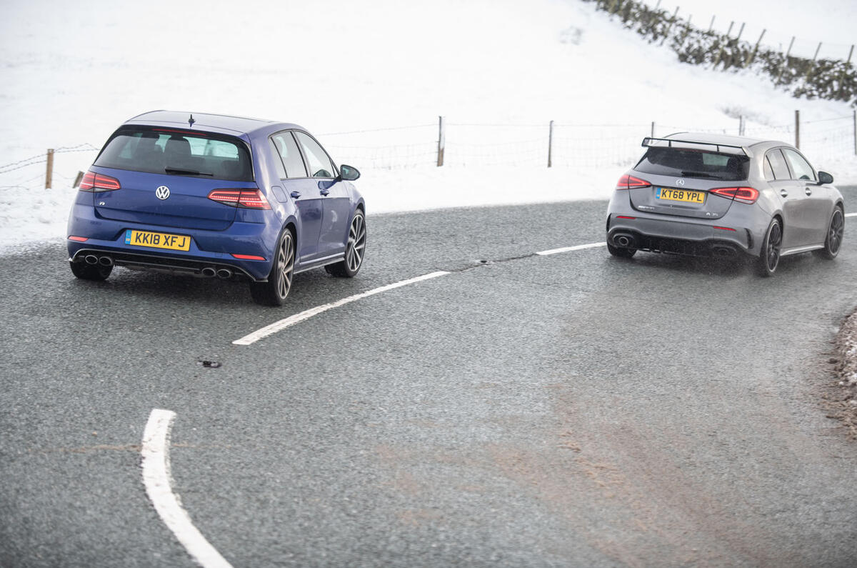 Mercedes-AMG A35 vs. Volkswagen Golf R