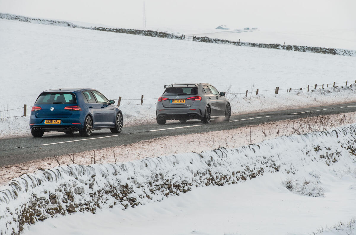 Mercedes-AMG A35 vs. Volkswagen Golf R