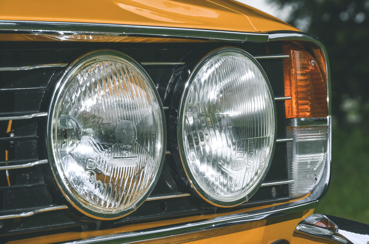 1972 Triumph Stag - headlight 1972 Triumph Stag - headlight