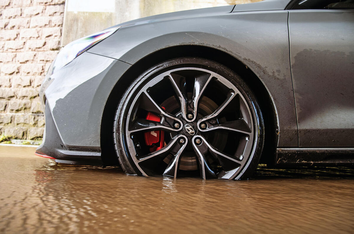 Hyundai i30 Fastback N drives the South West Coastal 300