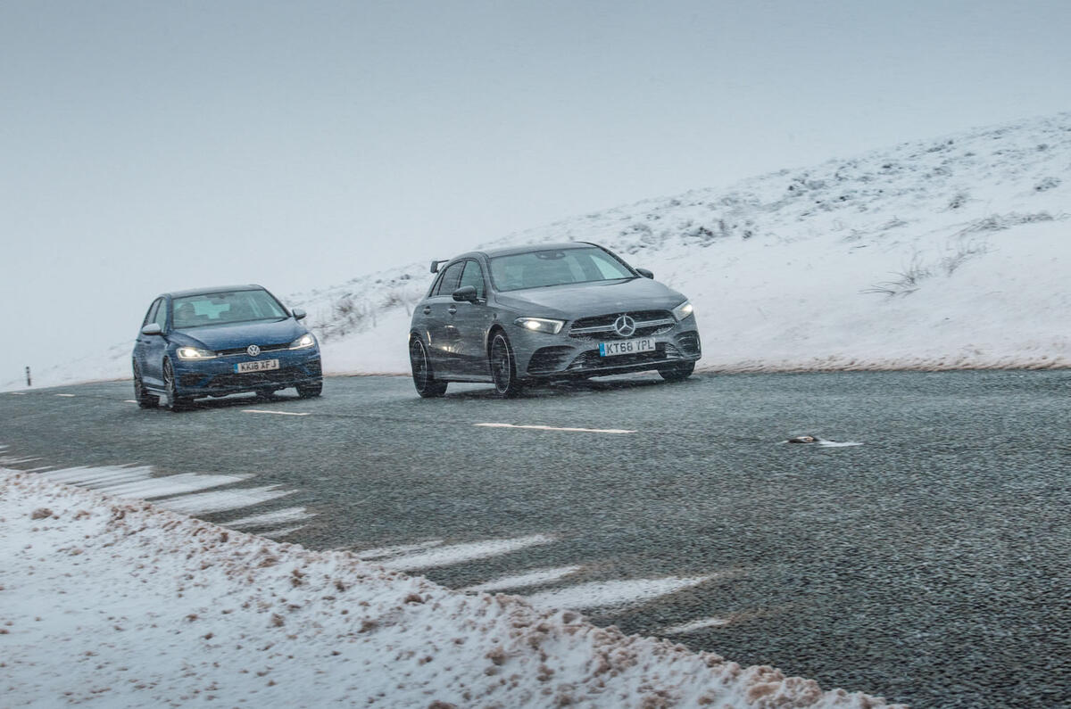 Mercedes-AMG A35 vs. Volkswagen Golf R
