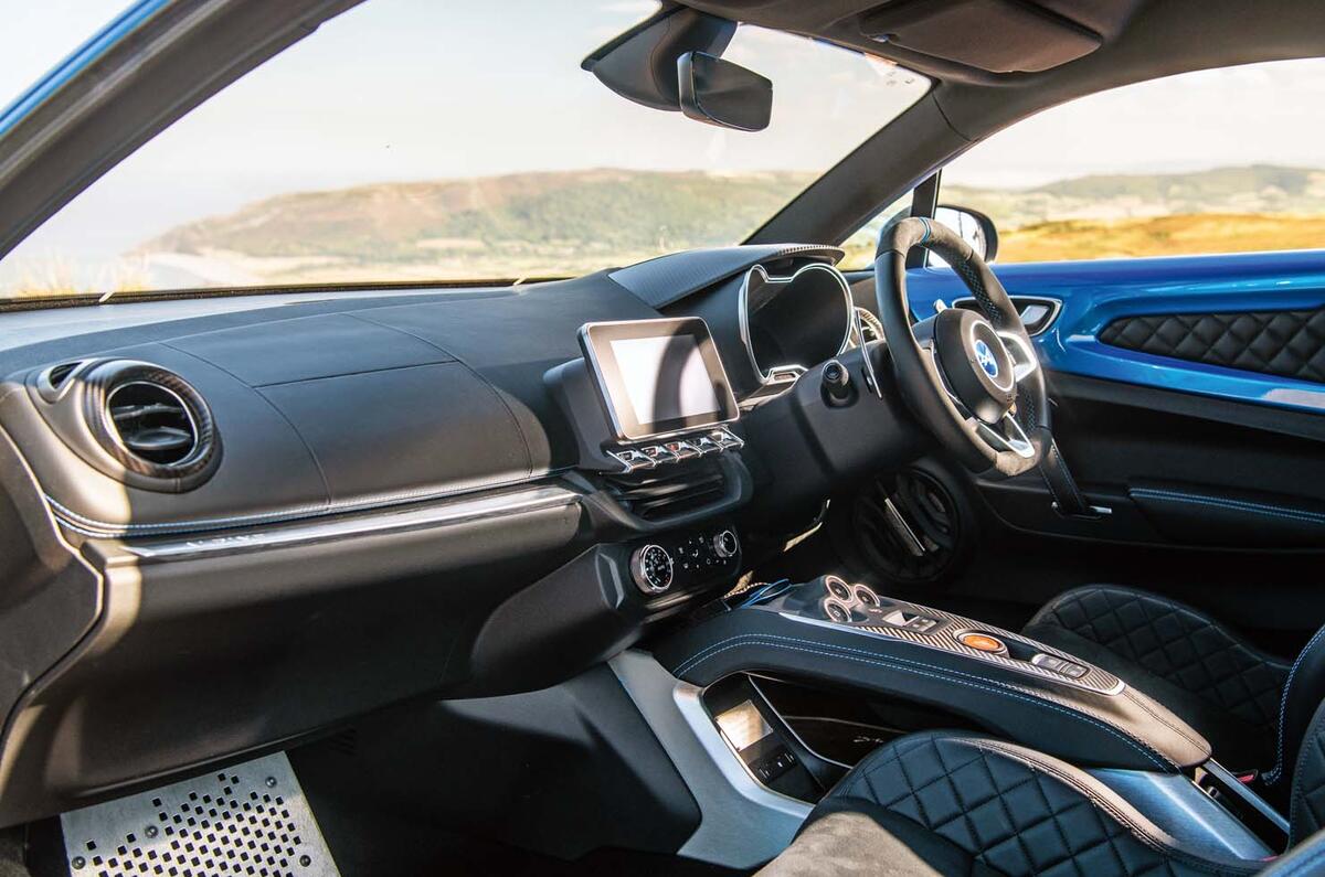 Alpine A110 vs. McLaren 570S